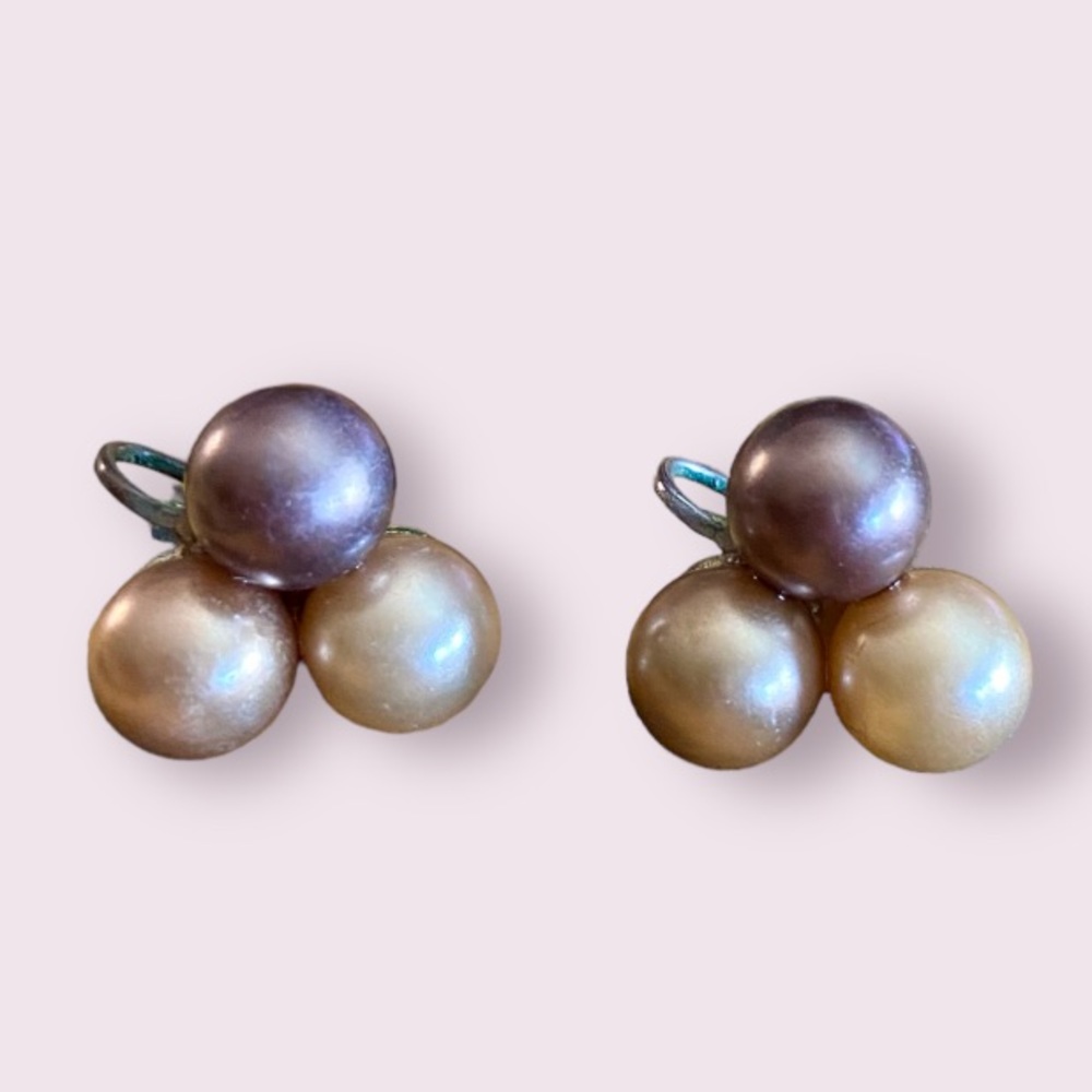 Vintage Cluster Pearl Screwback Earrings